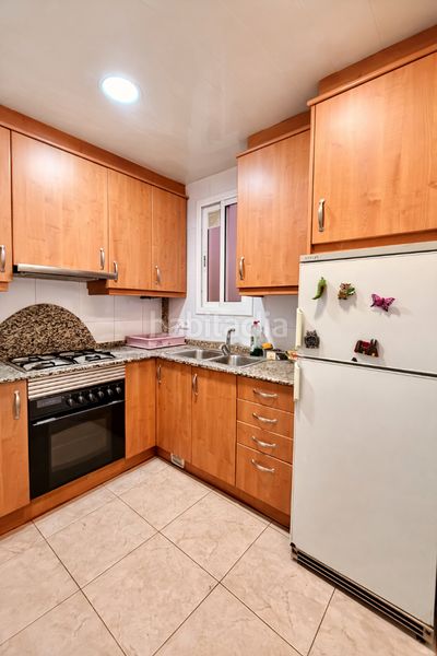 Foto 2175eb20-524b-4c06-8a78-518971e8c251. Piso en Sant Antoni Barcelona