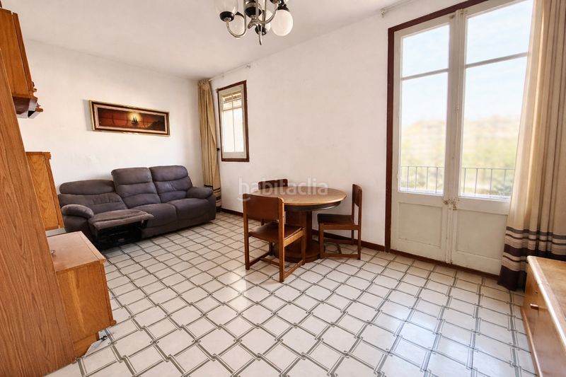 Foto abd0de40-ae3e-4ec0-a476-a2df0951e71c. Piso en Sant Antoni Barcelona