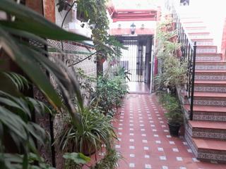 Xalet  Calle isaac peral. Vivienda con 5 apartamentos