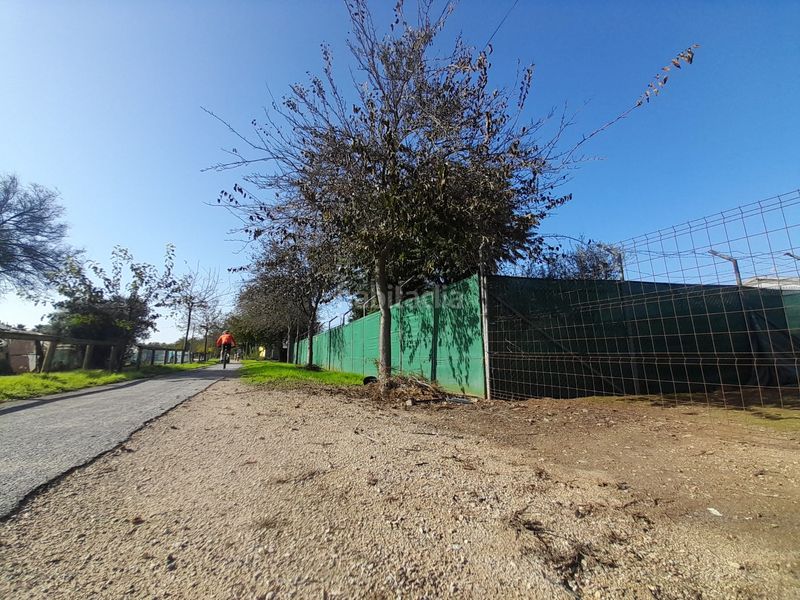 Foto c3cc35a4-b057-4edb-8a66-f8e035146664. Terreno residencial en Puerto Deportivo Chipiona