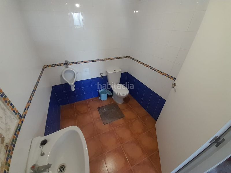 Foto f359ca19-2c58-49d6-9fcf-b7443c111365. Local comercial a Playa de la Regla Chipiona