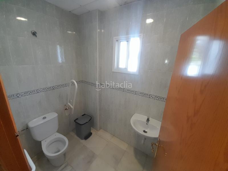 Foto 33161ccd-70c2-45ef-8773-d1b0ce041aa2. Local comercial en Puerto Deportivo Chipiona