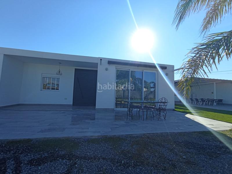 Foto 74def976-f37f-4212-a762-f14db0af577f. Rent country house in Avenida de Rota Chipiona