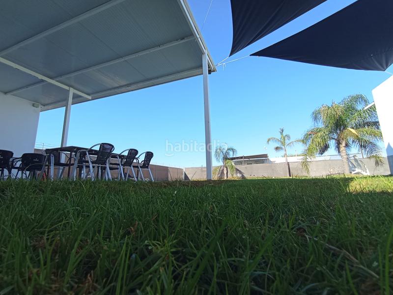 Foto 76a73f9f-8415-43cf-86a8-ced4539ff069. Rent country house in Avenida de Rota Chipiona