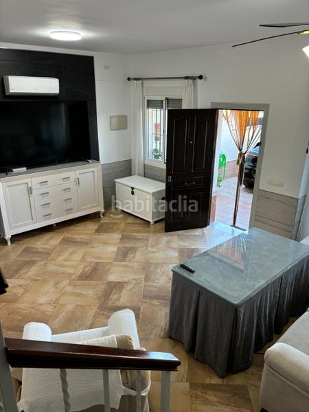 Foto bdc5aa3f-81f9-43fe-ba46-fe4b4834e2ee. Chalet en La Laguna Chipiona