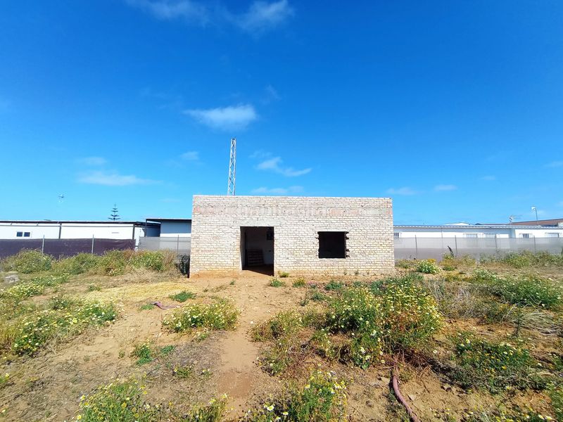 Foto 59f807ab-1700-4760-9923-cf1cb4d0e7a4. Casale in Chipiona norte Chipiona