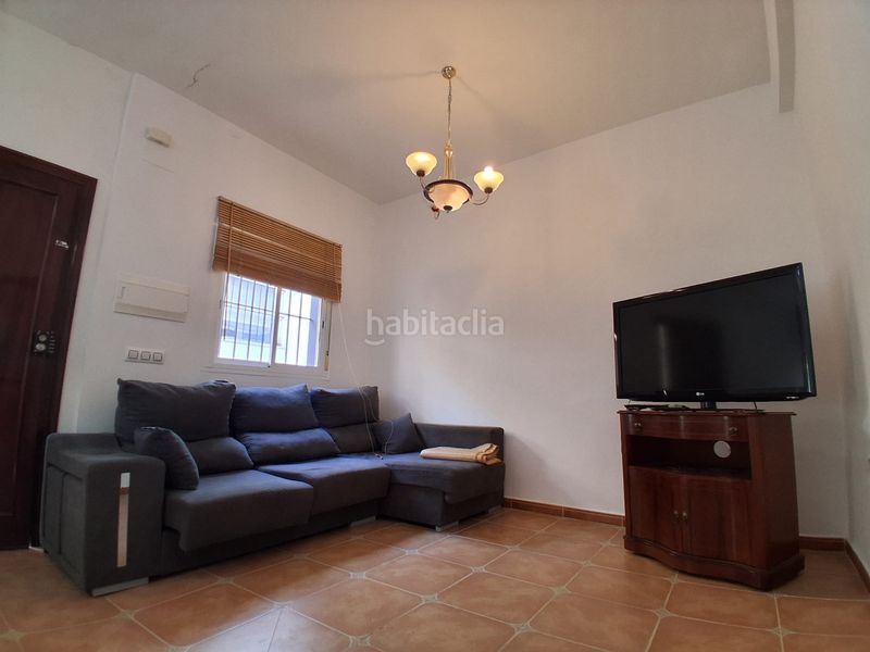 Foto 4cef2d3d-4058-411f-8a06-f2a54e69df4c. Chalet in av/ madrid 120 in Centro Chipiona
