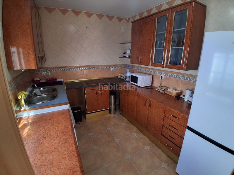 Foto b90d2f8d-dc94-44b3-be62-69e8804eb82c. Chalet in av/ madrid 120 in Centro Chipiona