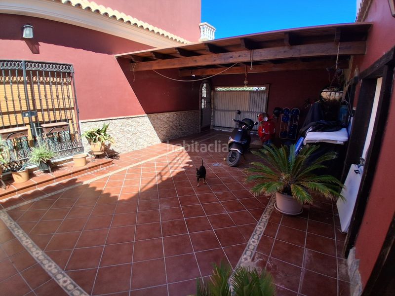 Foto cde5fcbd-8862-4768-b268-deaba9b1d316. Chalet en Avenida de Rota Chipiona