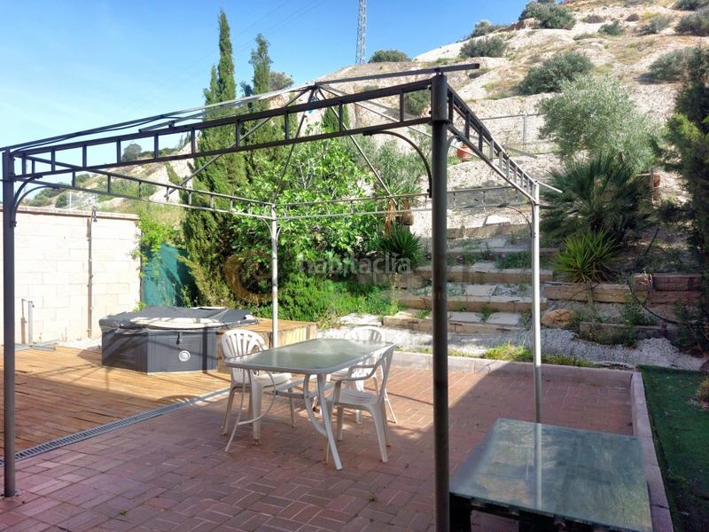 Foto e21fc381-af19-48de-aab8-3259b60aafae. House with parking in Puente Tablas - Puente Nuevo - Cerro Molina Jaén