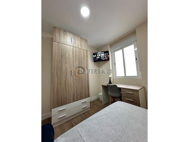 Foto 2409486c-e87a-4341-a524-7e7f4a8d728a. Rent flat in Hospital Jaén