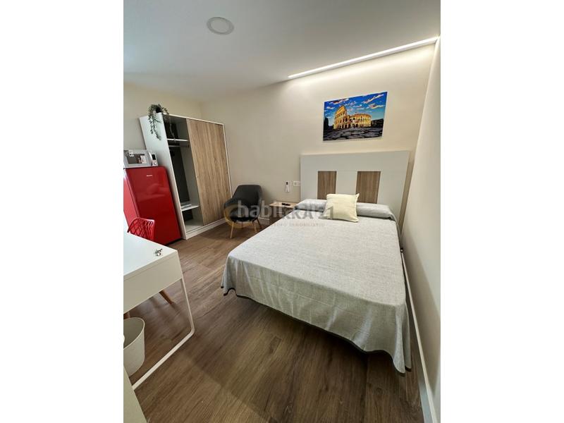 Foto 7500e2e3-dae9-48e0-b8e8-7644bf7ea5b8. Rent flat in Hospital Jaén