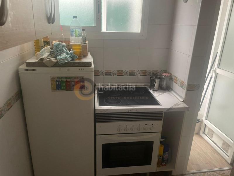 Foto 0a0d1e27-d876-4139-9040-57703c7a53ad. Alquiler piso  4 habitaciones alquiler en Peñamefecit - Avda Barcelona Jaén