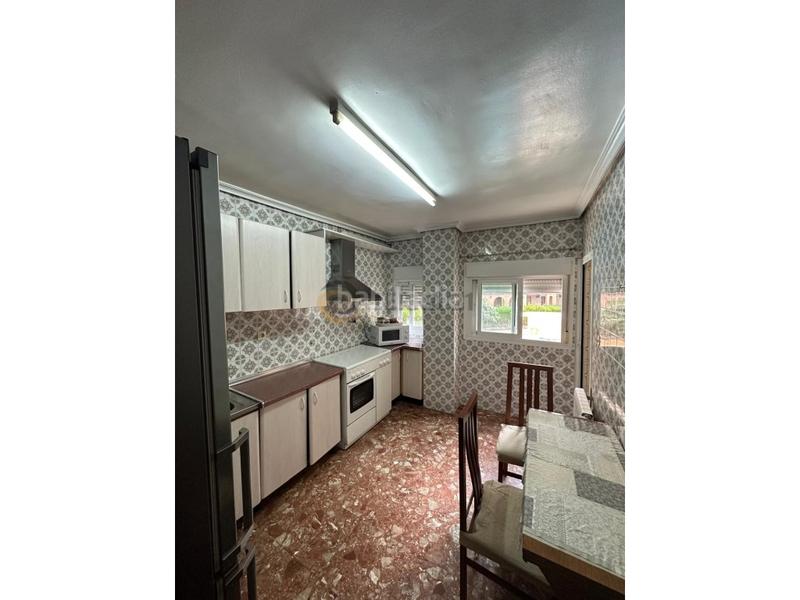 Foto ae692657-bc5c-496f-a226-877134a36255. Rent flat with pool in Belén - San Roque Jaén