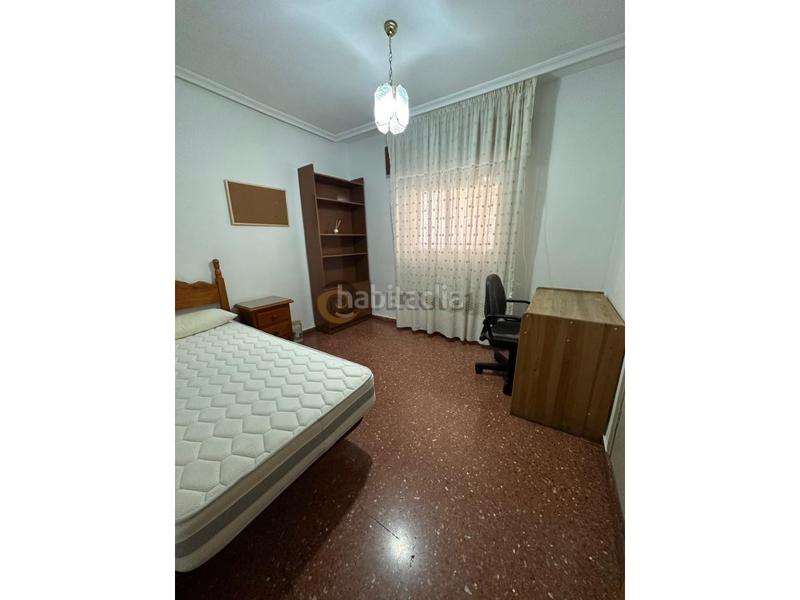 Foto dc2a3995-2e2e-45f0-b66b-ad02bda503be. Rent flat with pool in Belén - San Roque Jaén