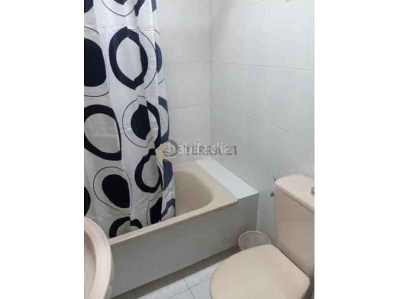 Foto bedf6a1c-5428-4de4-b55e-bea6069dc0a1. Rent flat in Peñamefecit - Avda Barcelona Jaén