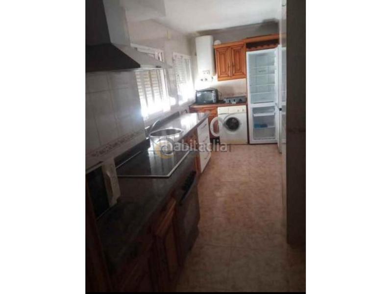 Foto f26e376d-7710-4b76-8e03-bfeae10156ad. Rent flat in Peñamefecit - Avda Barcelona Jaén