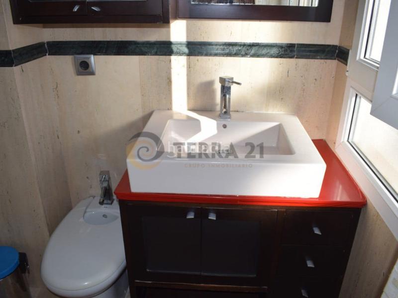 Foto aebf36dc-3a5d-455e-b3fa-3b1bd44dabb9. Lloguer pis amb piscina a Avda de Madrid - Pº de la Estación Jaén