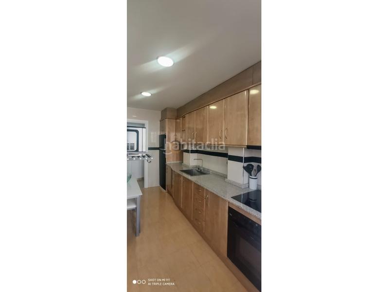 Foto 6f2226f6-b12a-4db0-8453-46b3efdc8c6b. Alquiler piso  3 habitaciones alquiler en Hospital Jaén