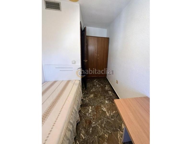 Foto 1c4489ae-fc38-45a7-b875-84902220f0e8. Alquiler piso  4 habitaciones alquiler en Peñamefecit - Avda Barcelona Jaén
