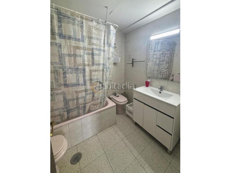 Foto e5165a98-c1c1-4a3d-9ebf-259665f67c13. Alquiler piso  4 habitaciones alquiler en Peñamefecit - Avda Barcelona Jaén