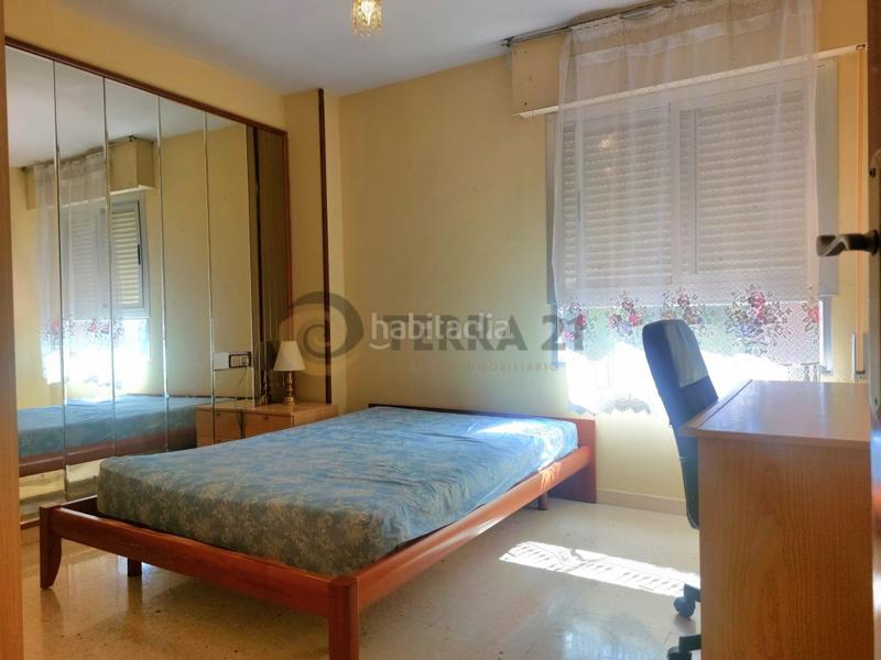 Foto d22079a4-911d-493c-a0a6-e0dd8b0340f1. Alquiler piso  3 habitaciones alquiler en El Valle - Universidad Jaén