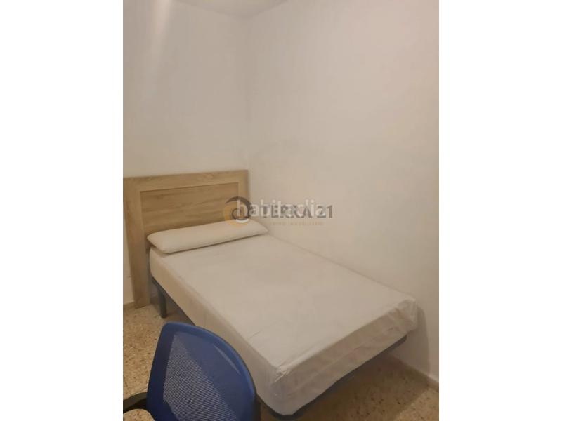 Foto 2e2af893-decb-43fc-9475-3927afda8fbf. Alquiler piso  3 habitaciones alquiler en Belén - San Roque Jaén