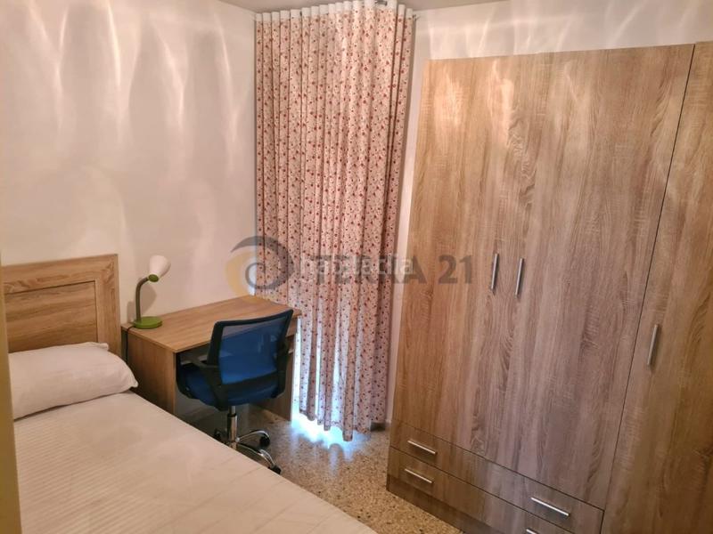 Foto 48ad4410-ea13-49e0-bad5-49761830571e. Alquiler piso  3 habitaciones alquiler en Belén - San Roque Jaén
