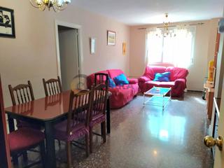 Affitto Appartamento in Valdeastillas - Fuentezuelas. Piso 4 habitaciones alquiler jaén