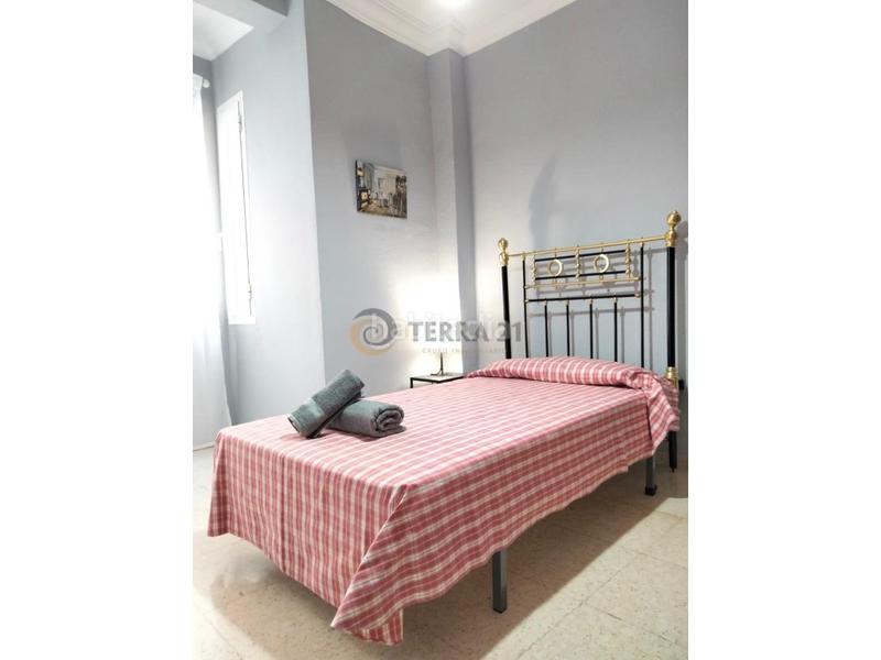 Foto 374ec2b4-9cbb-4364-aceb-151758dd535b. Alquiler piso  3 habitaciones alquiler en San Ildefonso - Catedral Jaén
