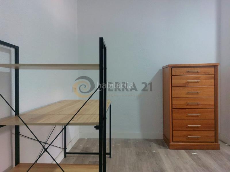 Foto a6e19613-9e02-4f6e-bff8-3b6704011efc. Rent flat in Peñamefecit - Avda Barcelona Jaén