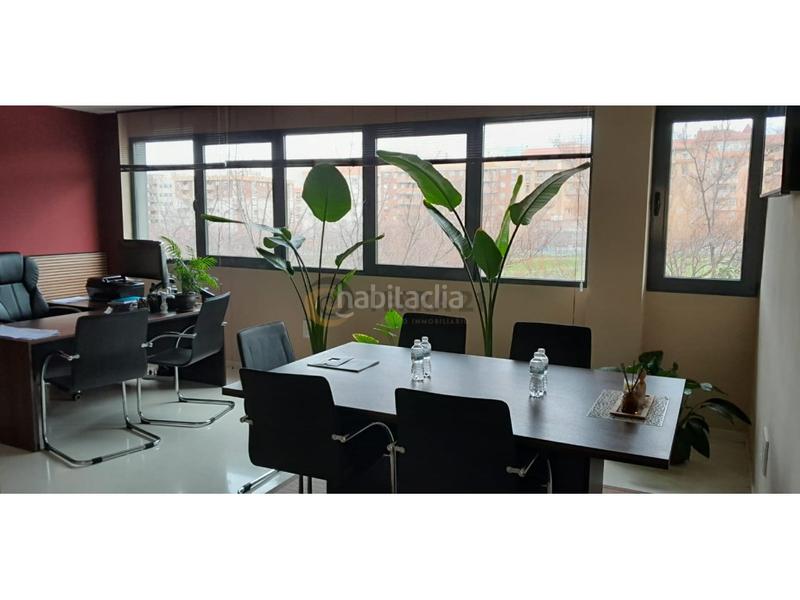 Foto 595a9d51-fcc2-4175-add3-cd00d07848b3. Affitto ufficio in Renfe - Bulevar 1ª y 2ª Fase Jaén