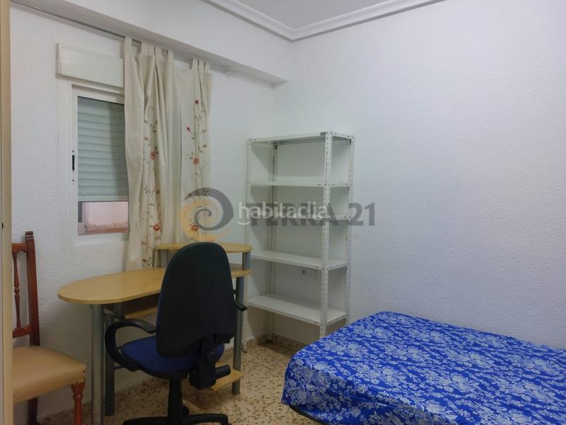 Foto eb2dd3f9-e8b5-4d6c-9116-ea5446af9783. Affitto appartamento in Peñamefecit - Avda Barcelona Jaén