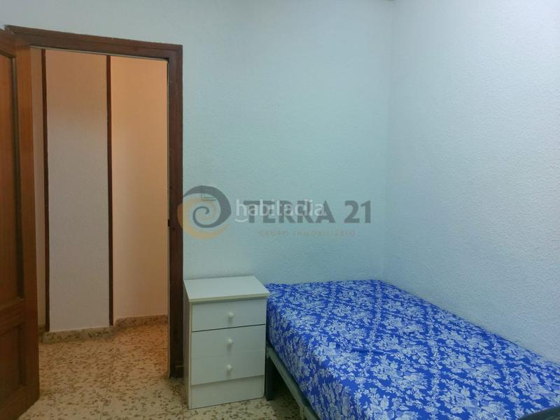 Foto b101e0a6-35b8-47cb-8628-9d6c53f405a6. Rent flat in Peñamefecit - Avda Barcelona Jaén
