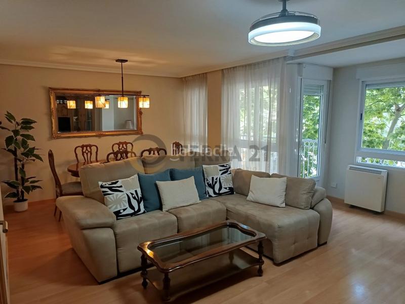 Foto 7f47a0e4-e3a3-4675-9058-31cc710afa00. Location appartement dans Avda de Madrid - Pº de la Estación Jaén