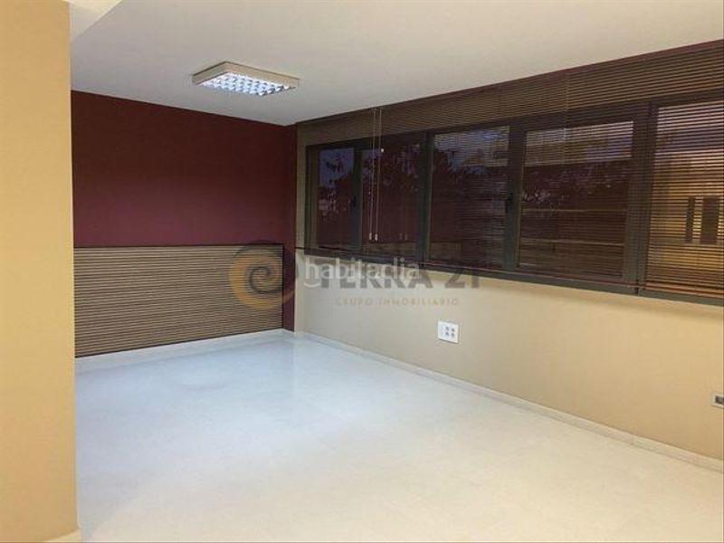 Foto aab5d41e-2539-4888-b62d-71f840ed19c9. Rent office space with parking in Renfe - Bulevar 1ª y 2ª Fase Jaén