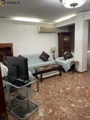 Rent Flat in Belén - San Roque. Habitación alquiler avenida madrid