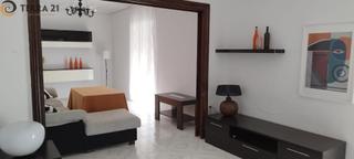 Rent Flat in Avda de Madrid - Pº de la Estación. Alquiler habitacion