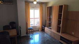 Location Appartement à Renfe - Bulevar 1ª y 2ª Fase. Vivienda diaponible para estudiantes en el boulevard