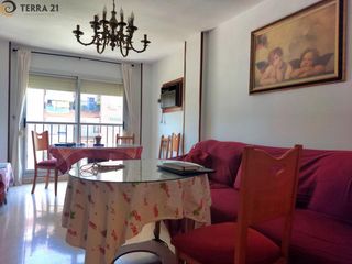 Miete Etagenwohnung in El Valle - Universidad. Piso para estudiantes en zona universitaria  luminoso, amplio y