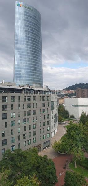 Foto 2b85b9f2-1bfe-42a7-a967-92c190df05f4. Rent office space with heating parking in Albia Bilbao