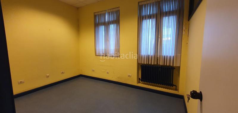 Foto 025437b8-91c8-4296-bf3f-709798438ba2. Miete büro mit heizung in Pozokoetxe Basauri