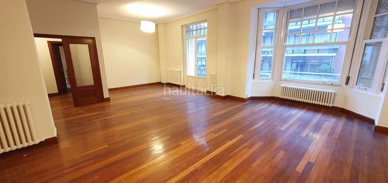 Foto 399b29b9-c1e9-4375-9c56-df780b377c25. Miete etagenwohnung mit heizung parking in Abandoibarra - Guggenheim Bilbao