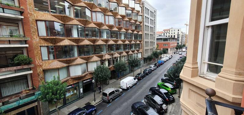 Foto 432187c5-d2f4-4634-9406-eae764f25482. Miete etagenwohnung mit heizung parking in Abandoibarra - Guggenheim Bilbao