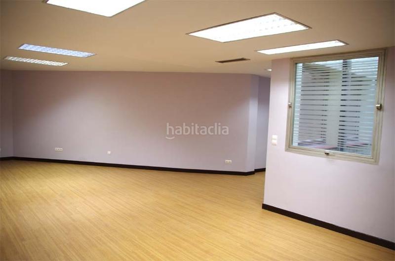 Foto 6d54f1a3-b932-456b-bcc4-b71b618026b3. Alquiler oficina en Albia Bilbao