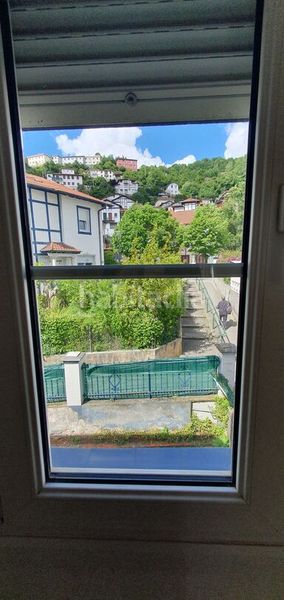 Foto 221c783e-e104-4976-bd39-ceeb3ee92640. Casa pareada en Matiko - Ciudad Jardín Bilbao