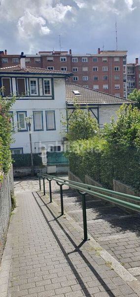 Foto 4766dba1-44f8-4dd8-b472-6a639ecfbcbc. Casa pareada en Matiko - Ciudad Jardín Bilbao