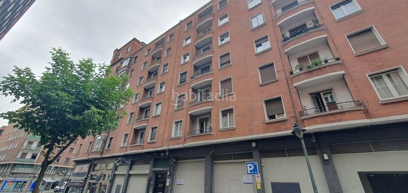 Foto 95f4f03f-1b0a-422d-9bca-4455ac0e92d4. Pis amb calefacció aparcament a Alhóndiga Bilbao
