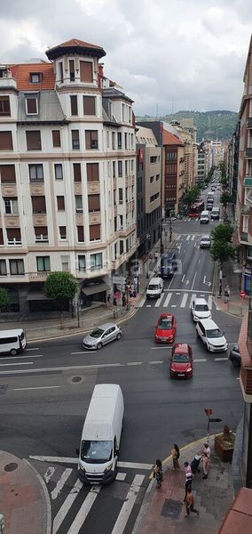 Foto b80eb96e-0cb6-478a-9dff-b895d088bc79. Pis amb calefacció aparcament a Alhóndiga Bilbao