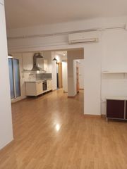 Pis a Carrer de siracusa 25. Bonita vivienda en el barrio de gracia